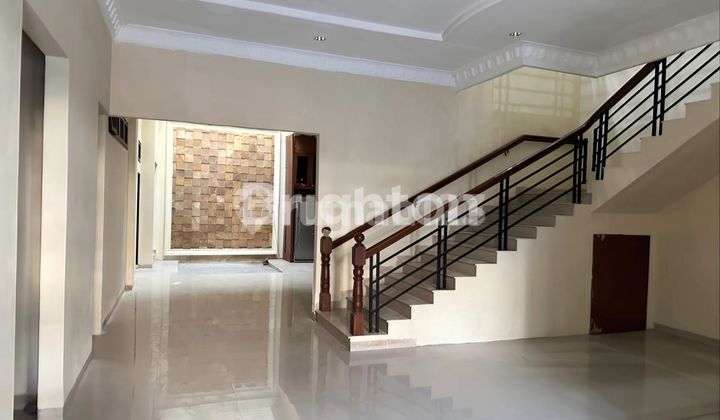 Komplek Cemara Asri Rumah Lebar 10 Meter 2