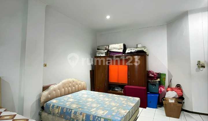 Ruko Semi 3,5 Lantai Jl.Aipda KS Tubun Lokasi Bisnis. Inti Kota 2