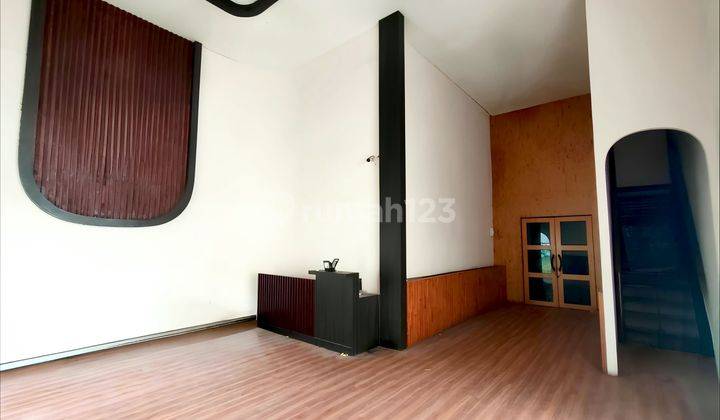 Disewakan BangunanKomersil Jl.AmirHamzah-Ex Resto Mewah.SiapPakai 2