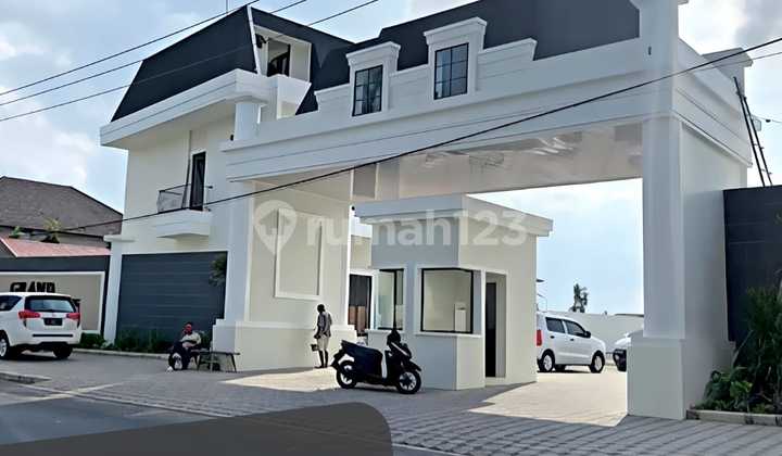 Rumah Komplek Grand Patriot Palace-fivw Star Residence Jl Patriot