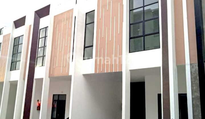 Disewakan Rumahbaru-Siaphuni Komplekgreenpark Jl.stm Ujung Johor 2