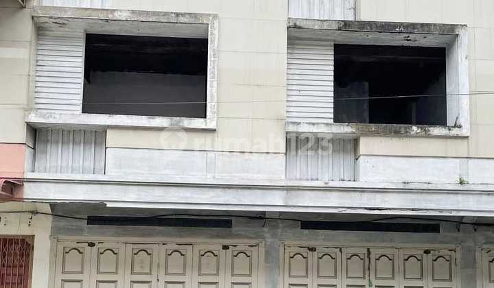 Dijual Rumah komplek Garuda Townhouse Jl.Garuda Raya Intikota  2