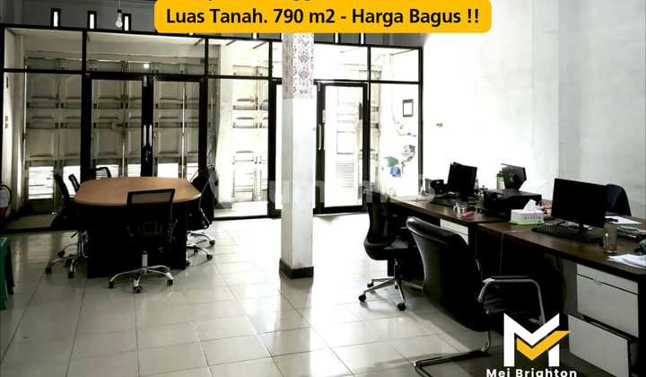 Dijual Ruko+Tanah TepatDipinggir Jl..Krakatau Luas Tanah 790 M² 