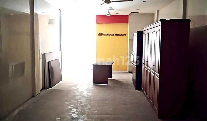 Dijual Ruko Bisnis Pusat Kota Jl.Letjen Suprato - CocokBuka Usaha 2