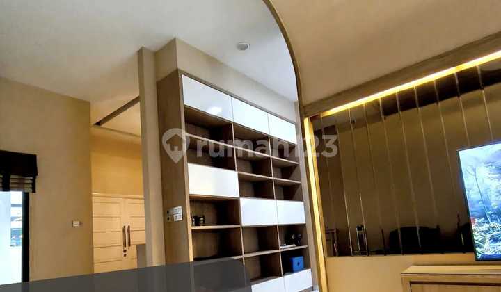 Dijual Rumahkomplek Grahametropolitan Jl.kaptensumarsono Lebar8 M Dijual Rumahkomplek Grahametropolitan Jl.kaptensumarsono Lebar8 M