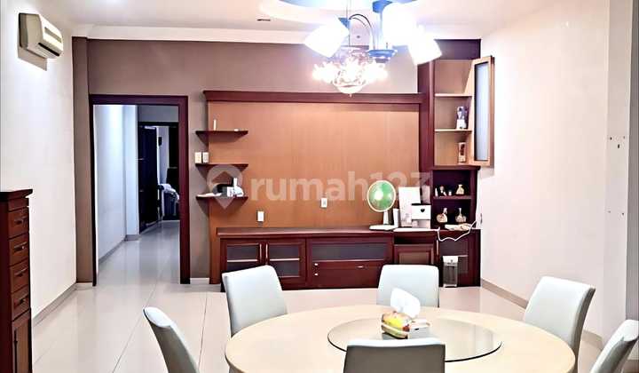 For Sale: Intikota Shop House on Banda Aceh Street - Semi-Furnished, Strategic Location. 2