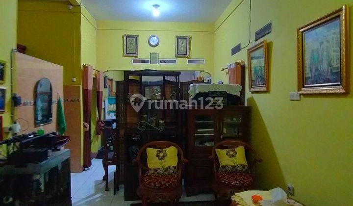 Rumah 2 lantai dalam perumahan dekat GDC dan stasiun depok lama di cilodong depok 2