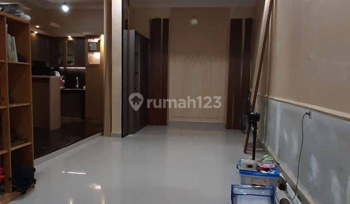 Rumah 2 Lantai Sudah Renovasi Dalam Town House Dekat Tol Juanda Depok 2