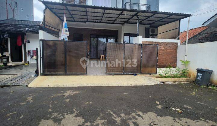 rumah 2 lantai bagus furnished dekat GDC Depok 1