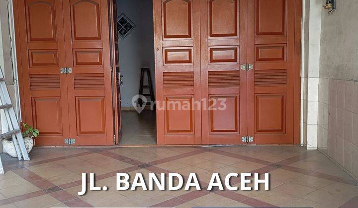 Dijual Rumah 3,5 Tingkat Semi Furnished Jalan Banda Aceh 1