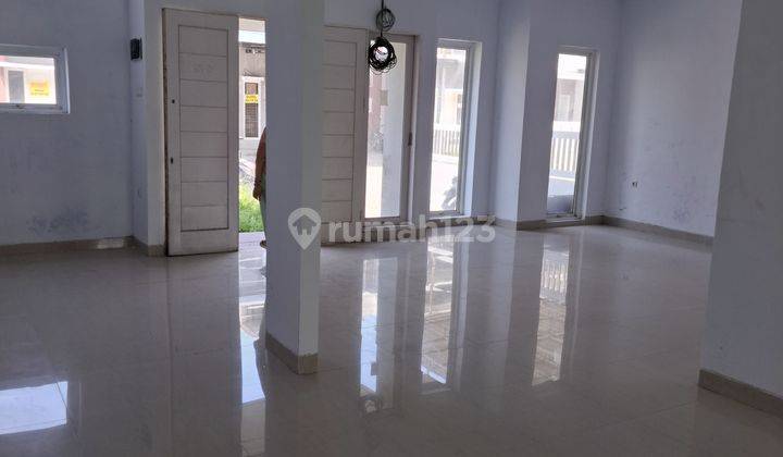 Dijual Villa Murah Komplek The Amari Jalan Kapten Sumarsono 1