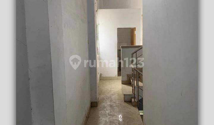 Rumah Murah 2,5 Lantai Gg Sado Jalan Katamso Titikuning