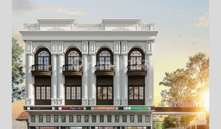 Shophouse & 2.5-Story Villa in Shangrila Complex, Menteng Raya Street