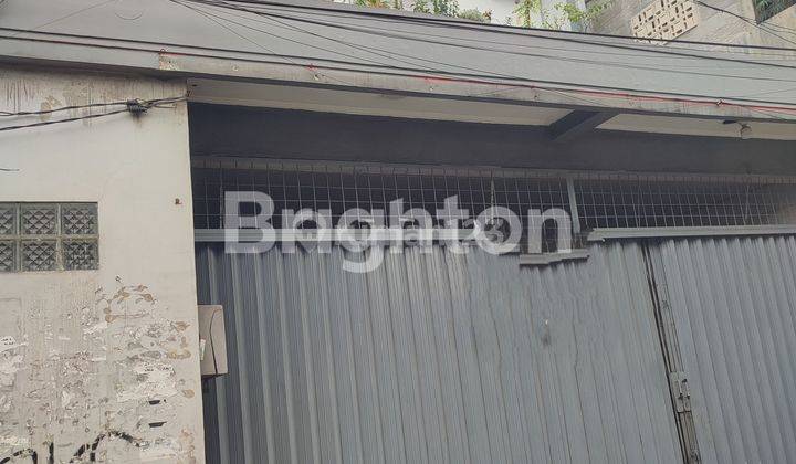 RUMAH 2 LANTAI LT 113M² SIAP HUNI AMPERA PADEMANGA JAKARTA UTARA 1
