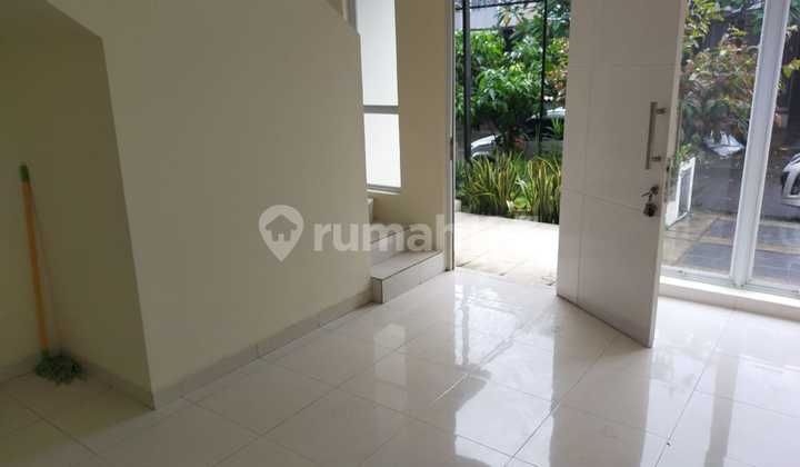 For Sale, Beautiful 2-Story House in Good Condition at Ayna Residence Graha Raya For Sale, Beautiful 2-Story House in Good Condition at Ayna Residence Graha Raya