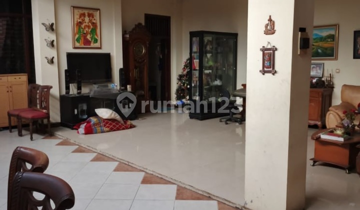 For Sale: 2 1/2 Story House in Sector 1.1 Griya Loka BSD