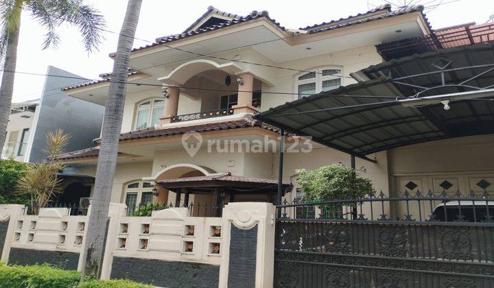 Rumah Bagus 2 Lantai di Pulomas Jakarta Timur Furnished 1