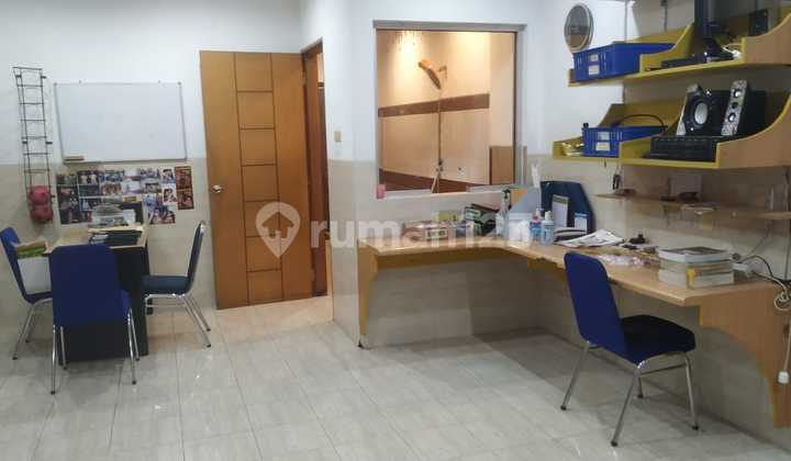 Ruko 4 Lantai di Boulevard Kelapa Gading Jakarta Utara