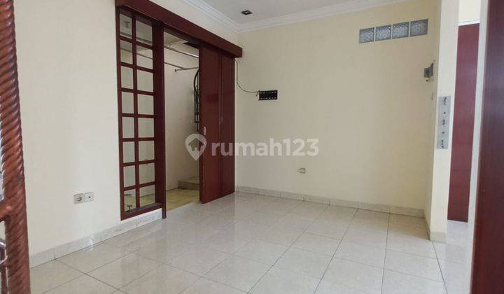 Disewa Rumah Bagus di Sunter 3 Lantai 2