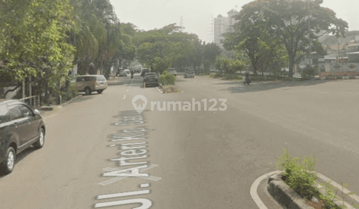 Dijual Murah Rumah Cocok Untuk Usaha di Jalan Arteri Kelapa Gading 2