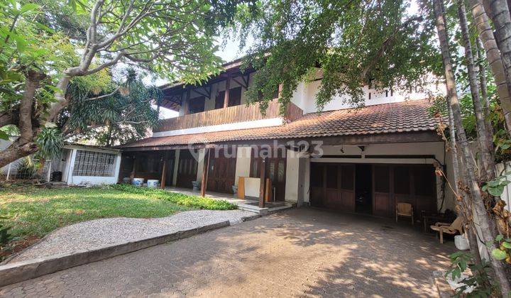 Dijual Rumah Mewah Asri 2.5 Lantai di Tanah Mas Kayu Putih, Jakarta Timur 1