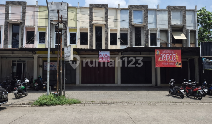 Ruko Business and Culinary Area Within the Vbi V Complex 1