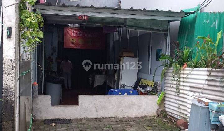 Dijual Rumah lama harga Sesuai NJOP ( ngantong, lantai 1.5) Area Strategis 1