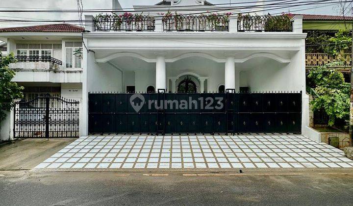 Rumah Brand New Classic Pondok Indah Jakarta Selatan 1