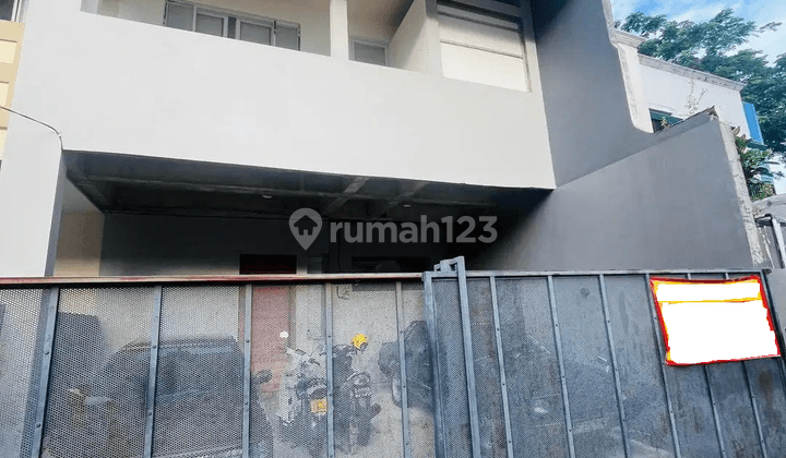 Rumah Bagus 2 Lantai Siap Huni Di Jakarta Selatan 2