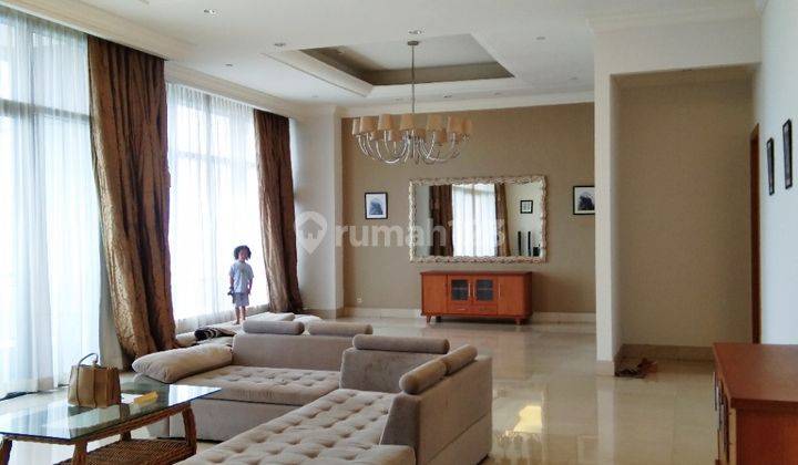 Sewa Apartemen Airlangga Ritz Carlton 1