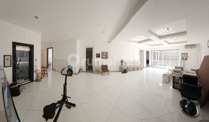 Jual Rumah Menteng, area Pusat, sebrang stasiun kereta dan dekat MRT 2