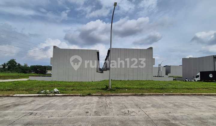 Warehouse Plot Taman Tekno Bsd Hoek West-South-East