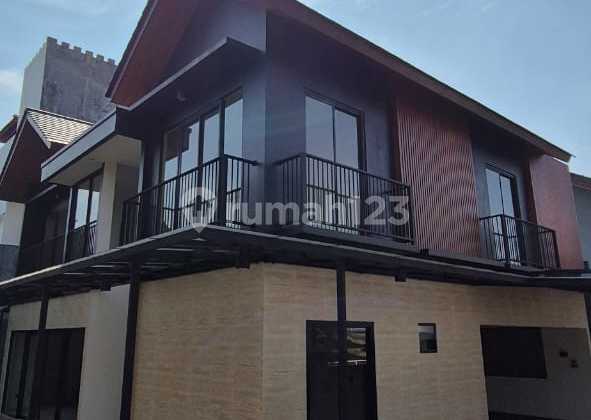 PuspitaLoka BSD Rumah Hoek Design by Atelier 7,3M nego 