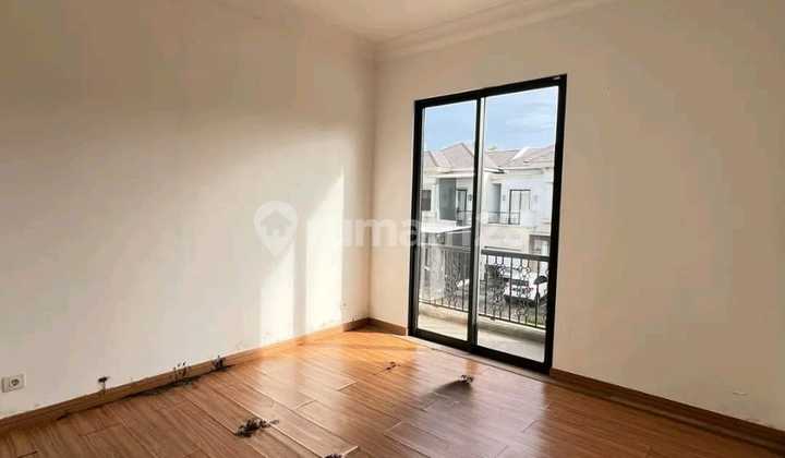 5,95 M Rumah De Park Bsd City Hadap Selatan Ada Private Club 2