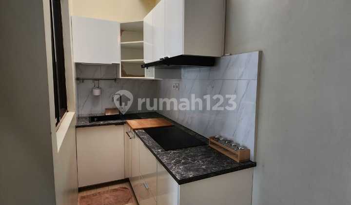 2,4 M Nego Rumah Vanya Park BSD Semmi Furnished hadap Selatan 2