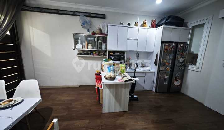 Eminent BSD Rumah Renovated Semi Furnish Hadap Utara 3,7M 2