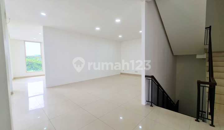 The Foresta Business Loft Office Building in BSD has a Rooftop Lift 20M Negotiable. The Foresta Business Loft Office Building in BSD has a Rooftop Lift 20M Negotiable.