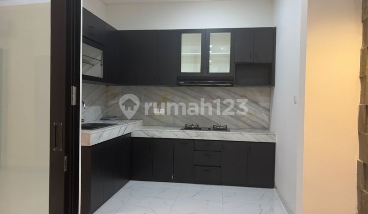 The Green BSDCity Renovated Semi Furnish Hadap Tenggara 3,5M 2