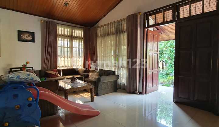 Rumah Murah di Kebayoran Lama, 6 Kamar, Dekat Senayan 2