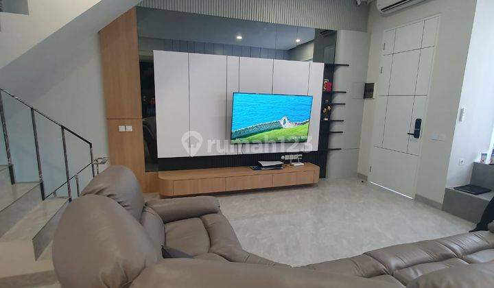 Dijual Rumah BUB 3 Lantai Furnished di Bsd Green Wich, Tangerang 2