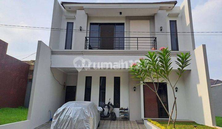 Rumah 2 Lantai Semi Furnished SHM di BSD Kencana Loka, Tangerang 1