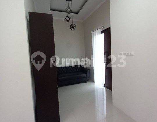 Rumah 2 Lantai Semi Furnished SHM di BSD Kencana Loka, Tangerang 2