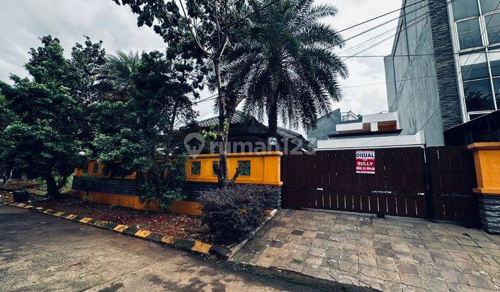 Rumah Bagus Bergaya Bali Modern SHM di Graha Raya, Tangerang Selatan 2