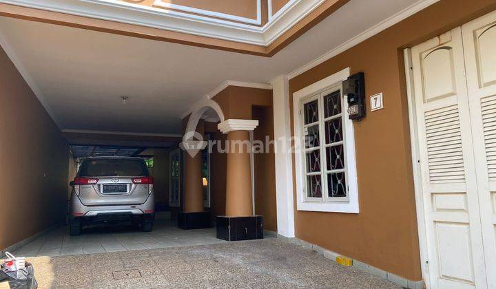 Rumah 2 Lantai Semi Furnished SHM Lokasi Dekat Itc Bsd City di Bsd Taman Provence, Tangerang 1