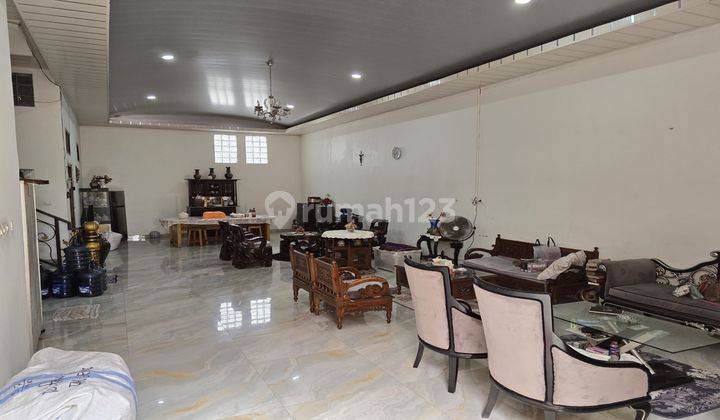 Dijual Rumah Di Taman Royal Cipondoh, Tangerang Akses Mudah Lingkungan Asri 2