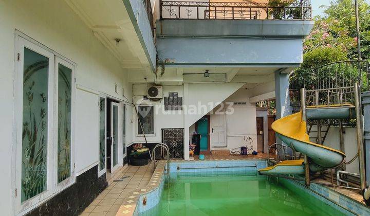 Turun Harga Rumah Hoek Bagus, 2 Lantai Ada Kolam Renangnya Di Kencana Loka Bsd 2