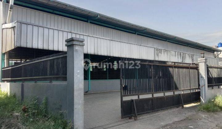 Dijual Gedung Olahraga di Ciparay SHM 2