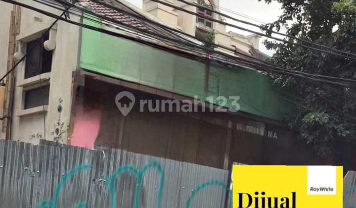 Rumah Tua Di Jalan Boulevard Raya Kelapa Gading 1