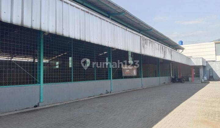 Dijual Gedung Olahraga di Ciparay SHM 1