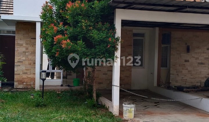 Metland Cileungsi 2-Story Corner House for Sale, Excellent Condition 2